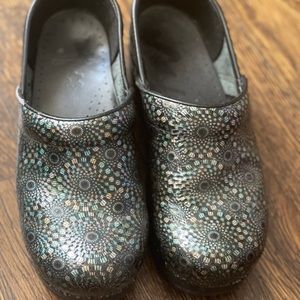 Dansko nursing clogs